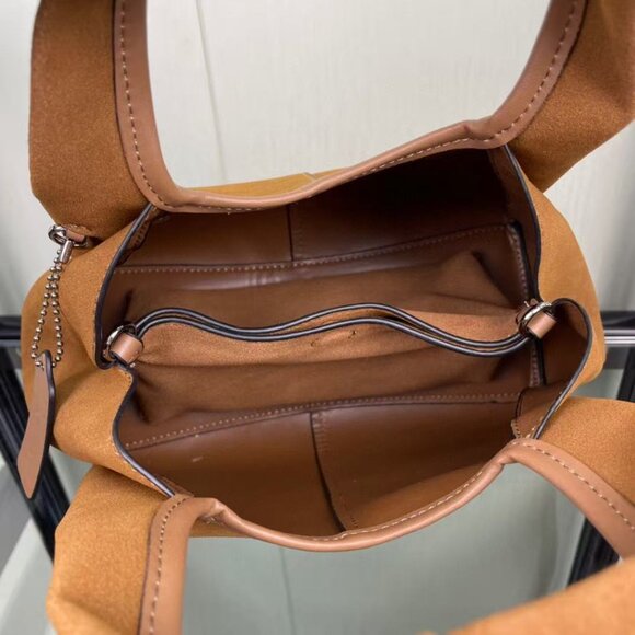 Coach shopping basket, size 23*31*13cm - Picture 8 of 9